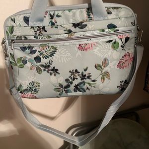 Vera Bradley sea water blooms laptop case